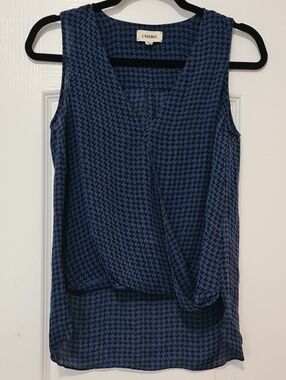 L'AGENCE - Mila Navy and Black Houndstooth Sleeveless Camisole
